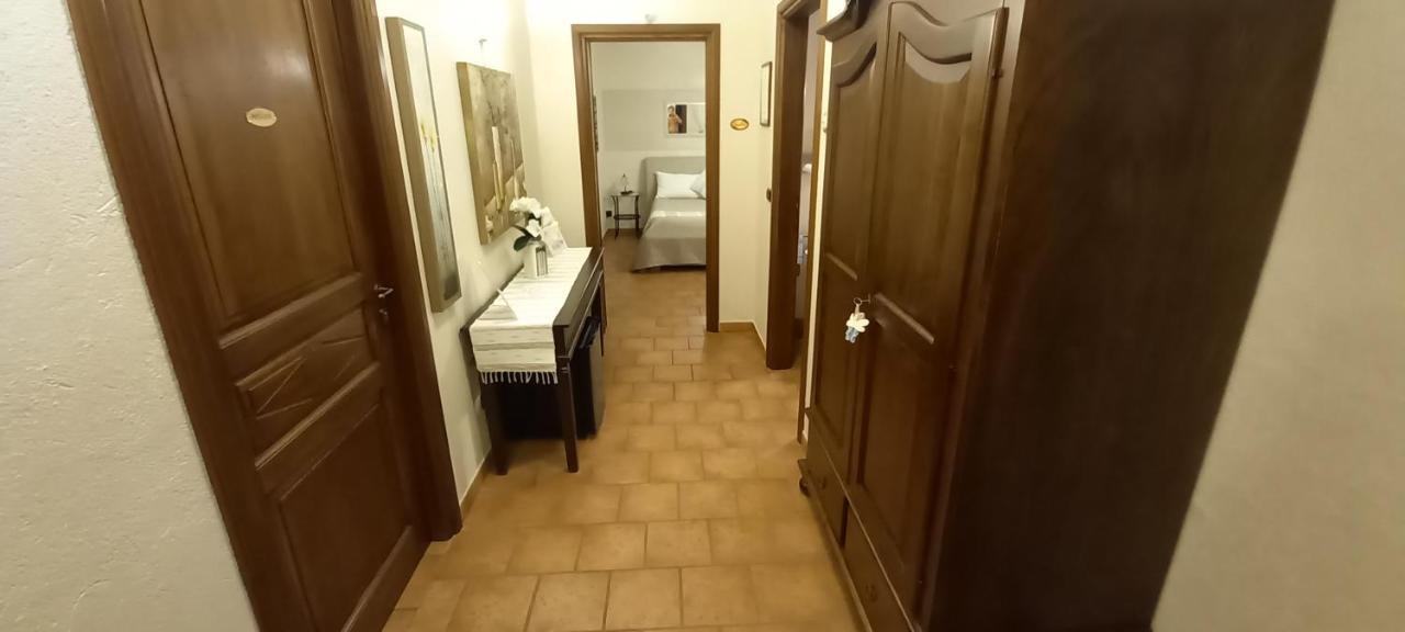 Villa Laura B&B Fossano Exteriör bild