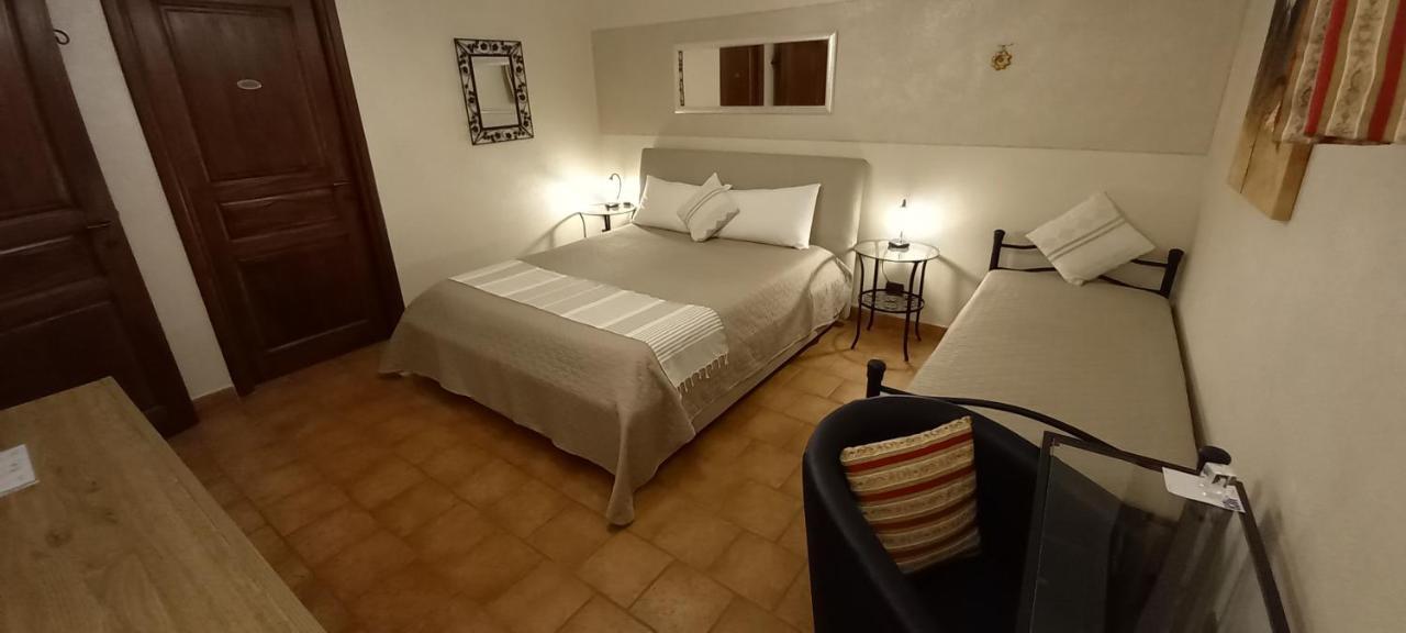 Villa Laura B&B Fossano Exteriör bild