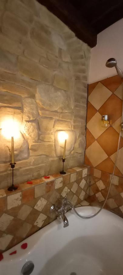 Villa Laura B&B Fossano Exteriör bild