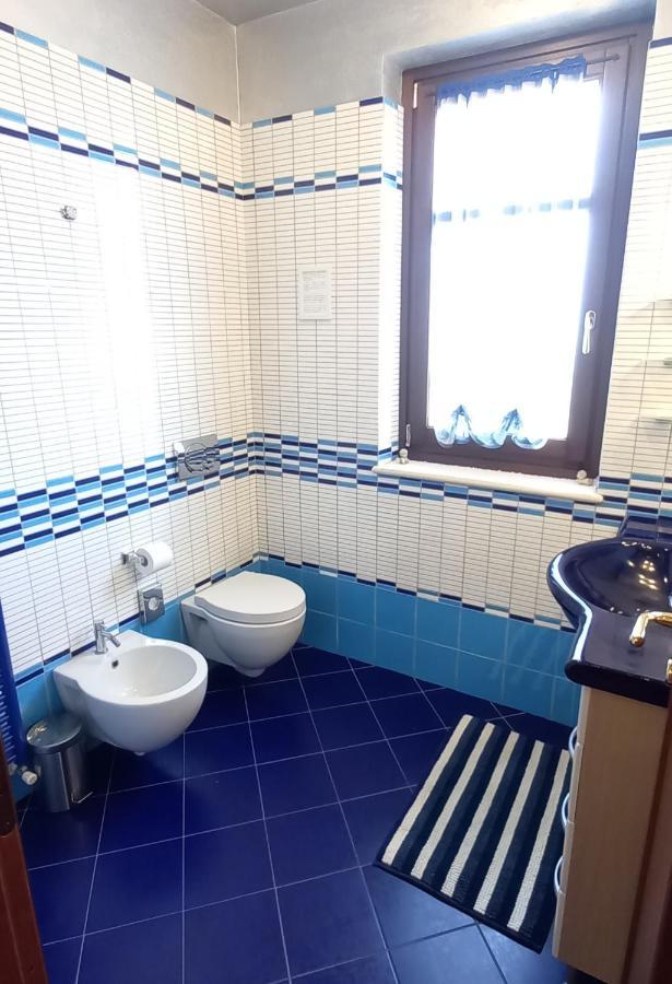 Villa Laura B&B Fossano Exteriör bild