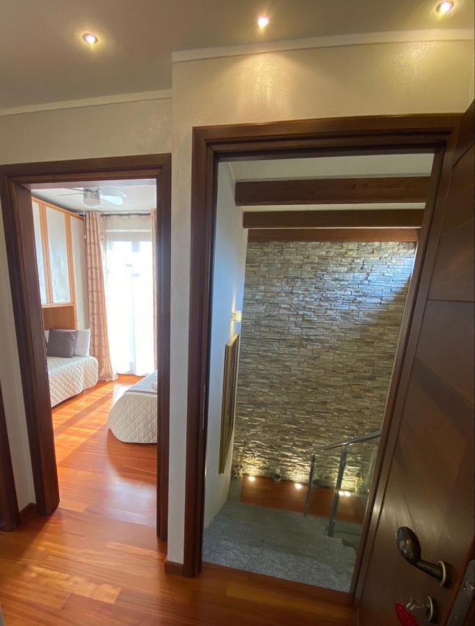 Villa Laura B&B Fossano Exteriör bild
