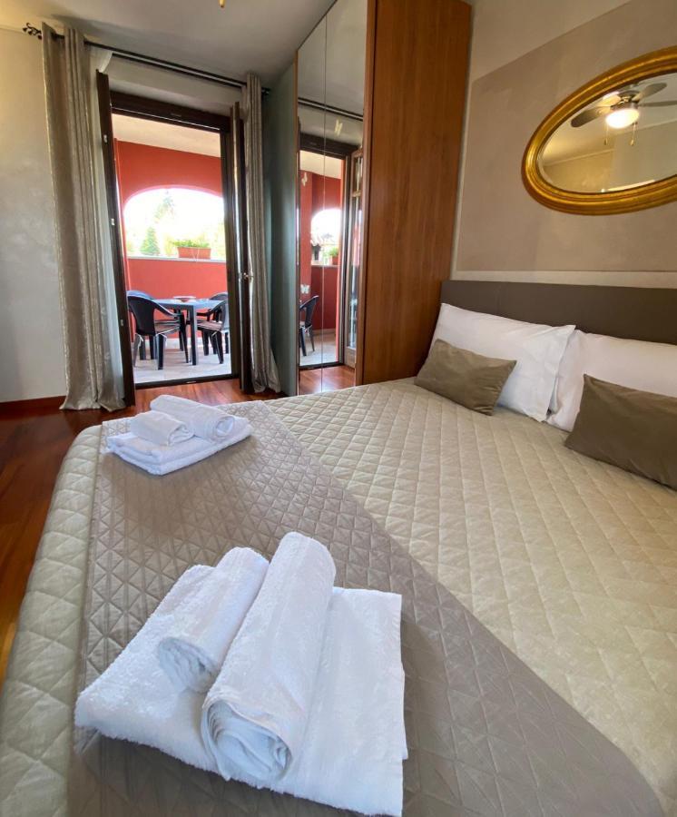 Villa Laura B&B Fossano Exteriör bild
