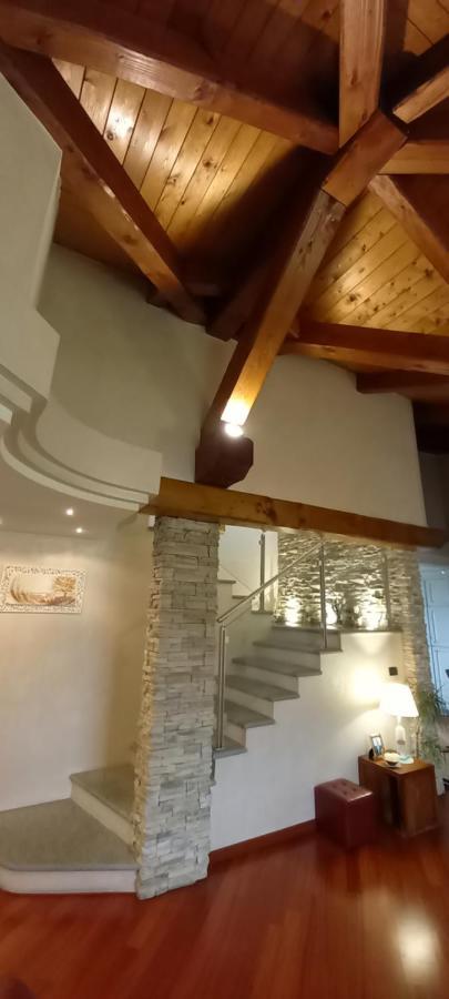 Villa Laura B&B Fossano Exteriör bild