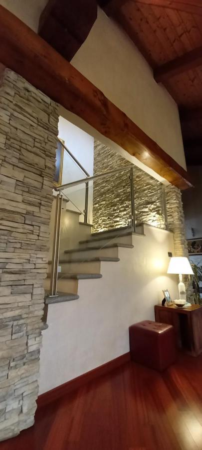 Villa Laura B&B Fossano Exteriör bild