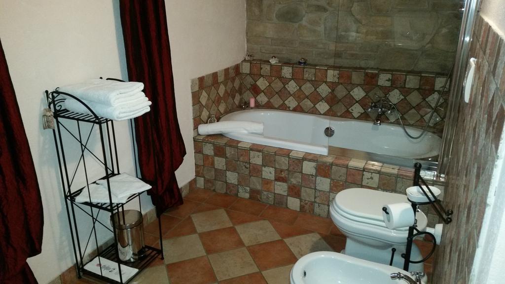 Villa Laura B&B Fossano Rum bild