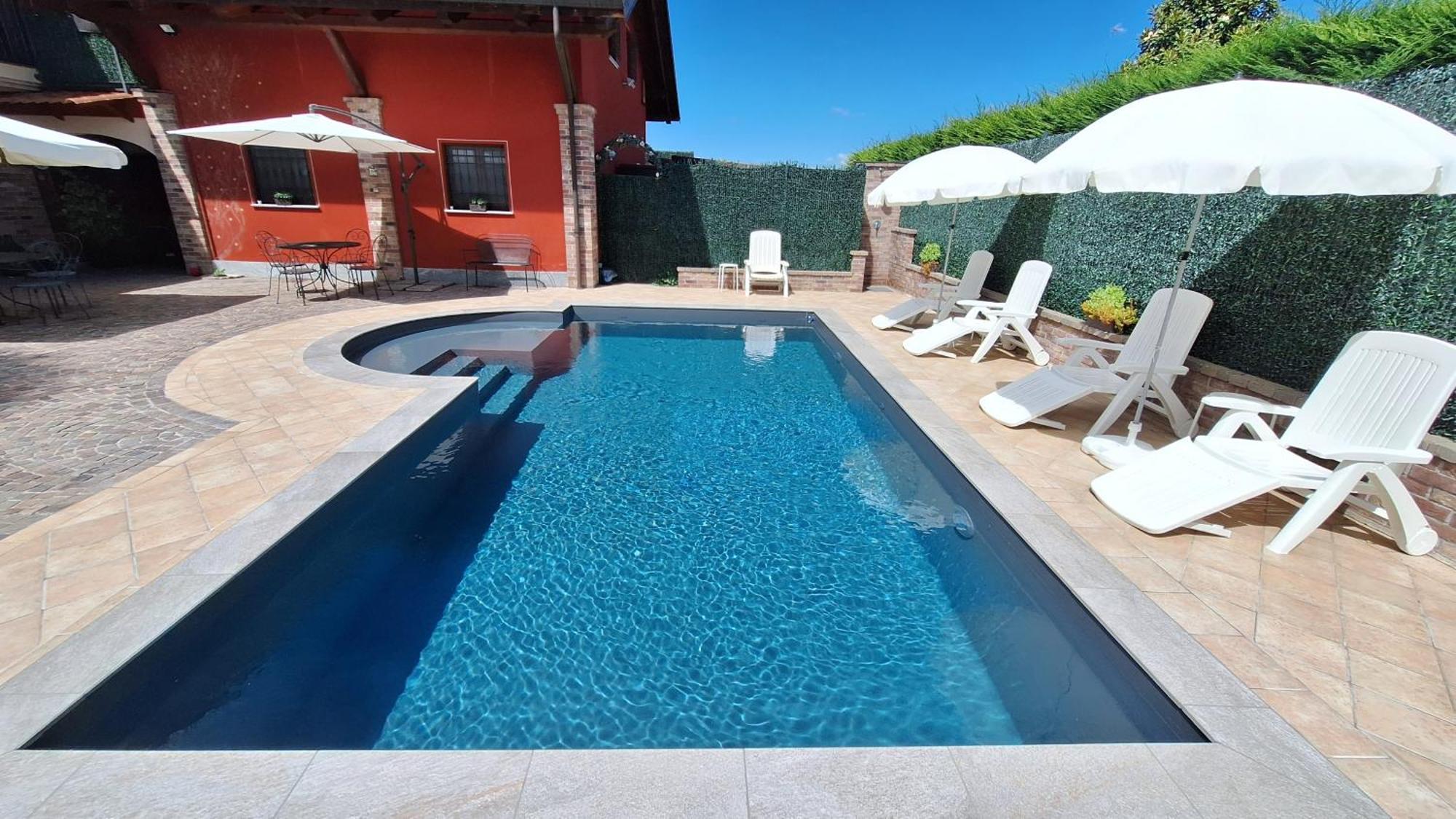 Villa Laura B&B Fossano Exteriör bild
