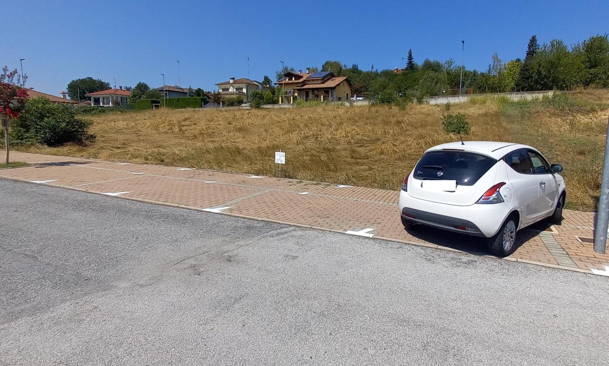 Villa Laura B&B Fossano Exteriör bild