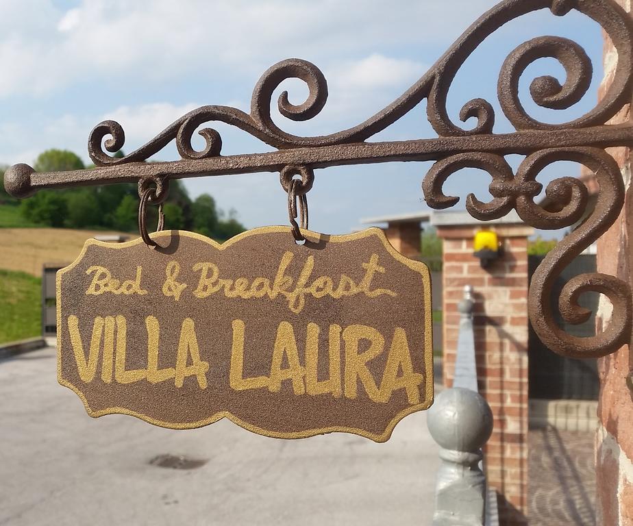 Villa Laura B&B Fossano Exteriör bild